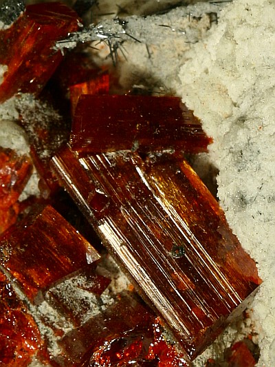 Realgar mit Antimonit